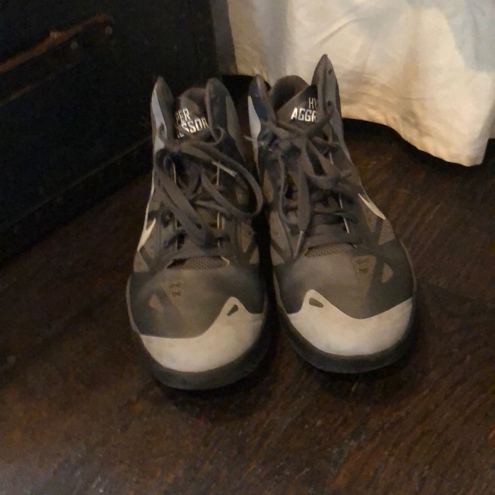 Nike basketball shoes